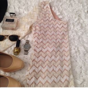 ROMEO & JULIET COUTURE GOLD & WHITE DRESS